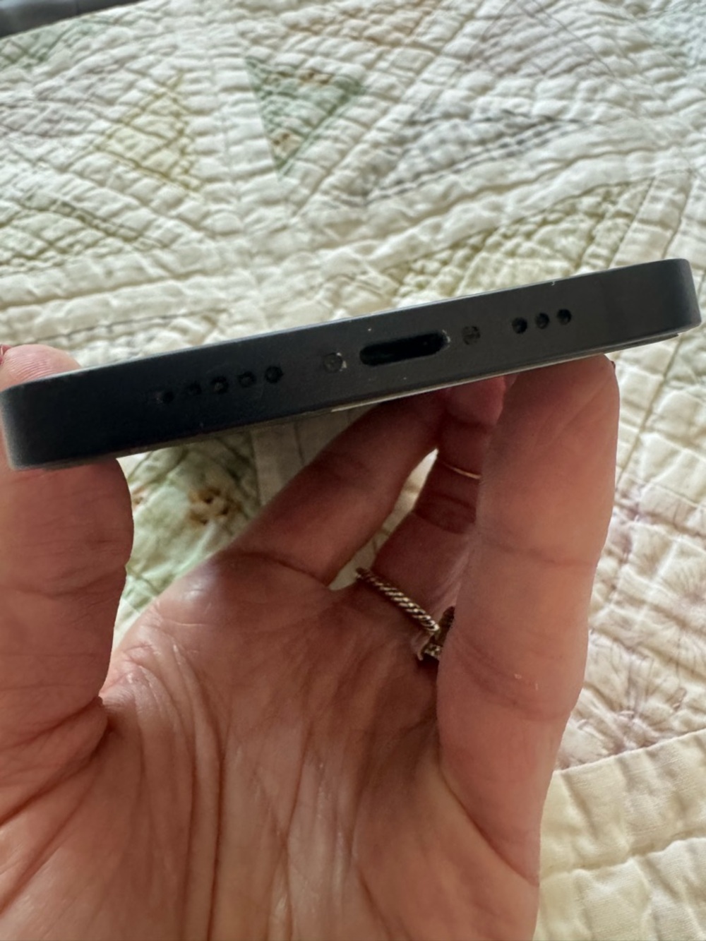 iPhone 12 64GB Black – Clean IMEI – No iCloud Lock – Ready to Activate - Picture 11 of 16